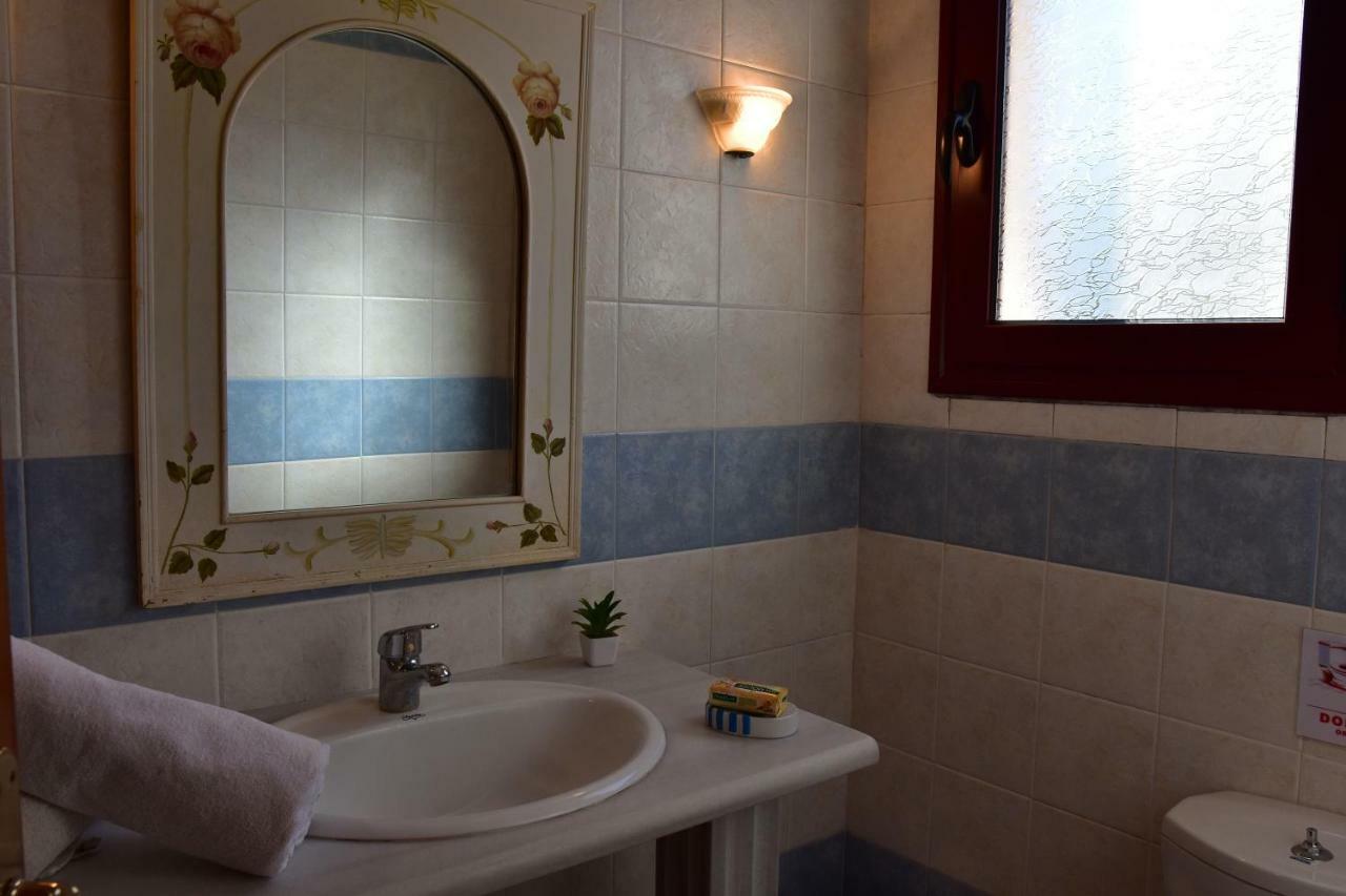 Anais Apartments Megas Limnionas Ngoại thất bức ảnh